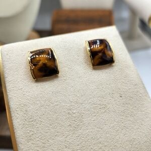 Tortoise Shell Tab Earrings • Shiny Brown • Rich Girl Look